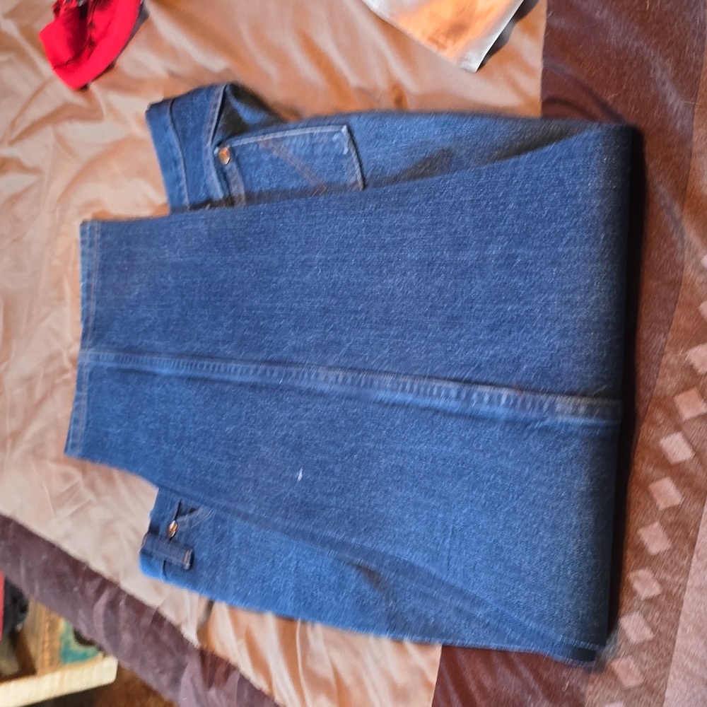 WRANGLER - Picture 2 of 5